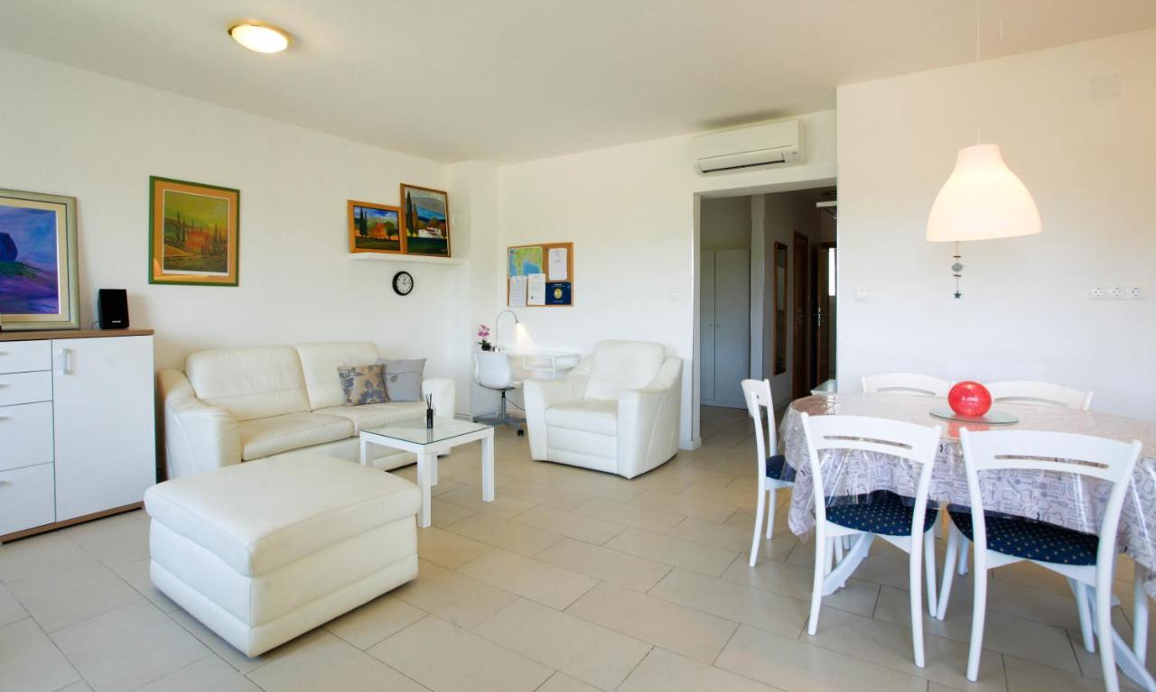 Apartman Kimi Šilo Dış mekan fotoğraf