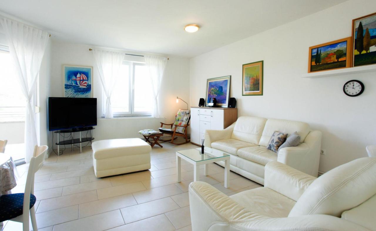 Apartman Kimi Šilo Dış mekan fotoğraf